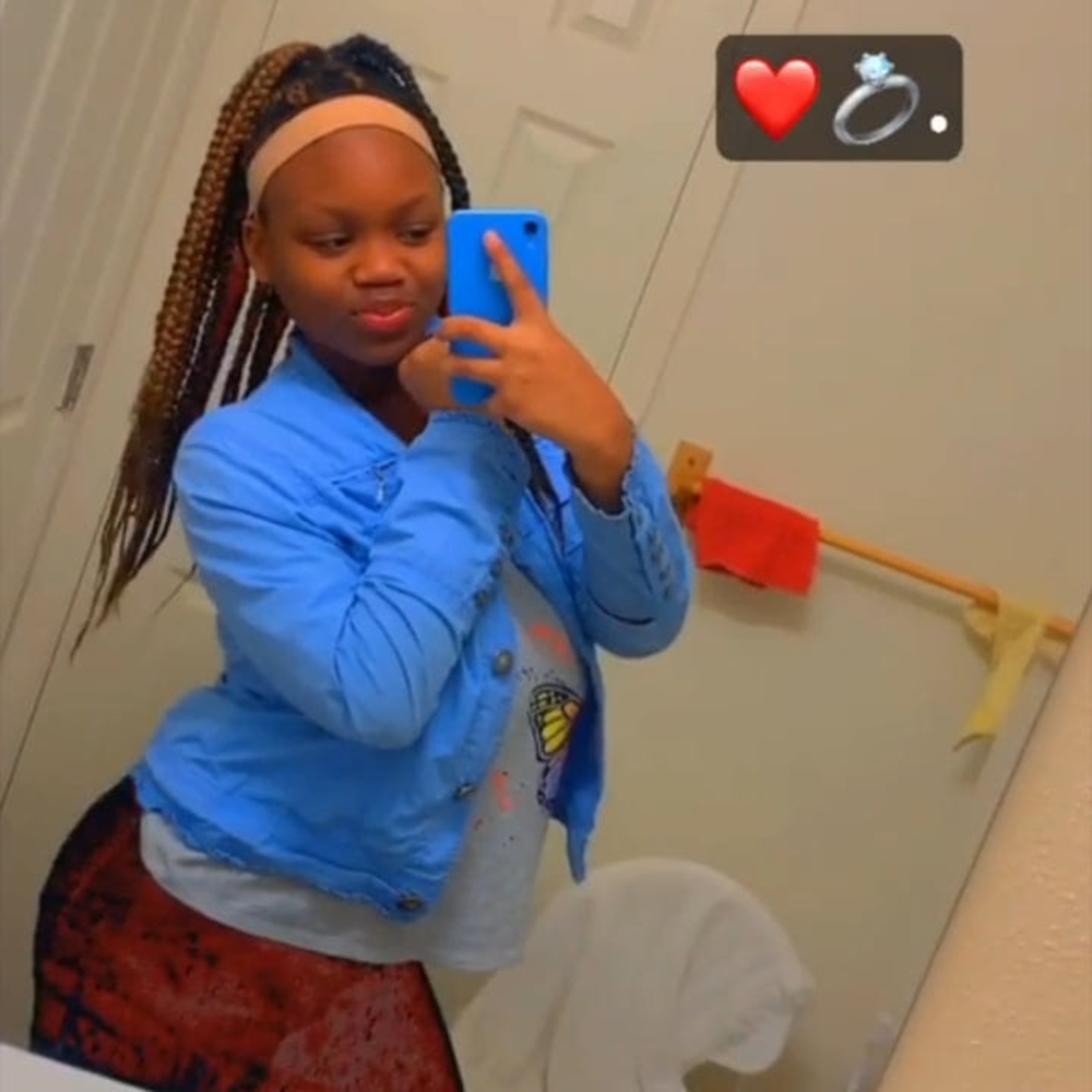 Meet your Posher, Abriana